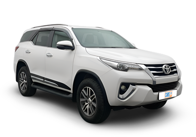 Toyota Fortuner-img